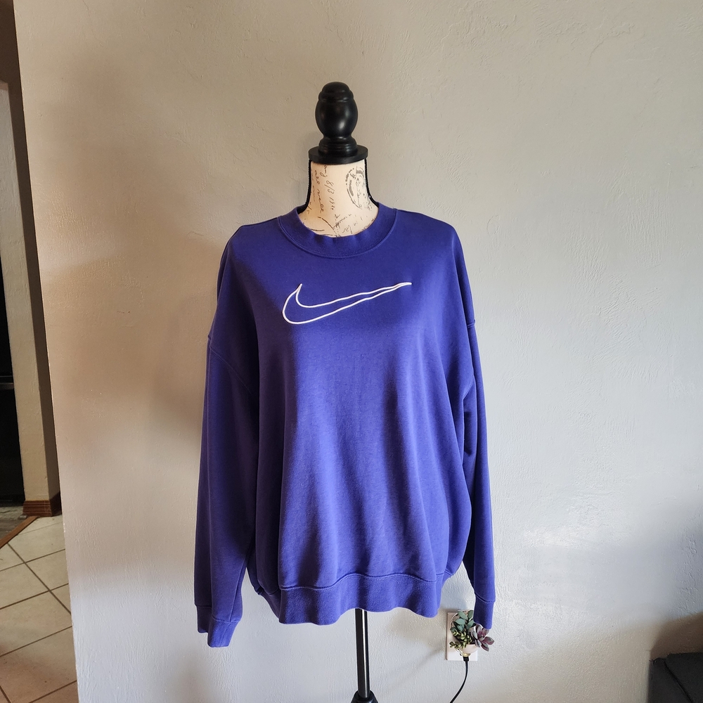 Purple Dri Fit Nike Sweatshirt